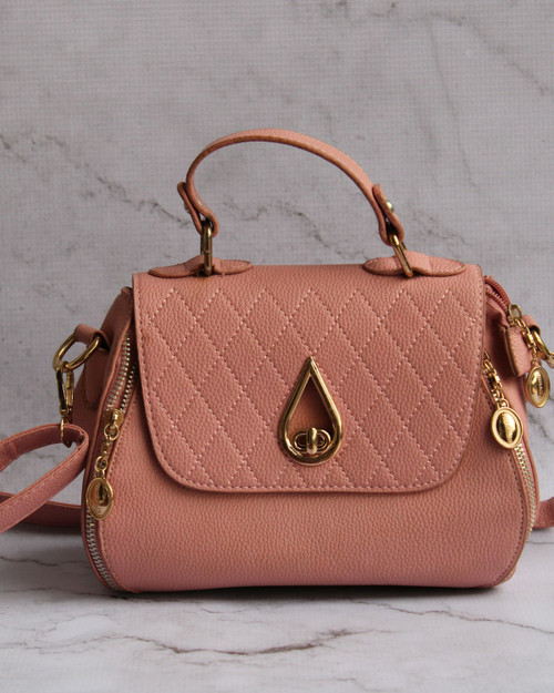 Quilted Chain Shoulder Bag