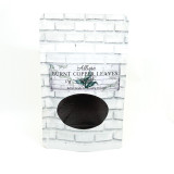 Emerald Creek Burnt Copper Leaves Embossing Powder
This embossing powder adds a touch of elegance and charm to any artwork or craft project. It is perfect for creating stunning backgrounds, adding accents, or highlighting specific details. Great for artists and crafters.