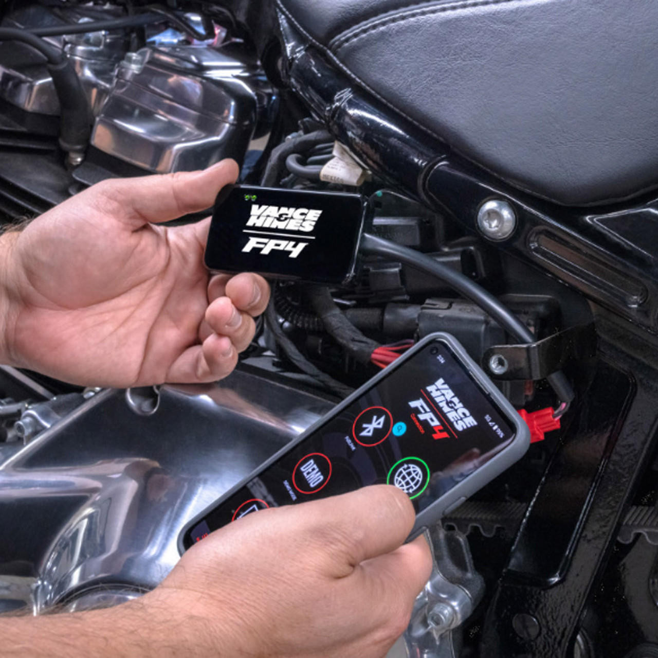 VANCE&HINES FP4 FUELPAK　ハーレー　チューニング Vance & Hines - Fuelpak FP4 ECM Tuner fits '11-'20 Harley Models