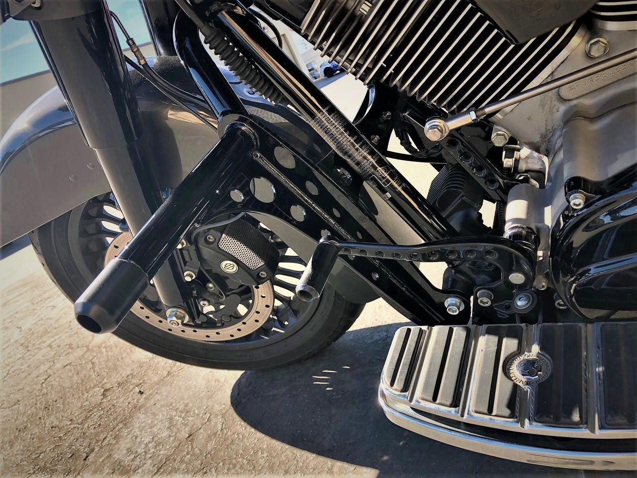 Bung King Harley Bagger Highway Peg Crash Bar