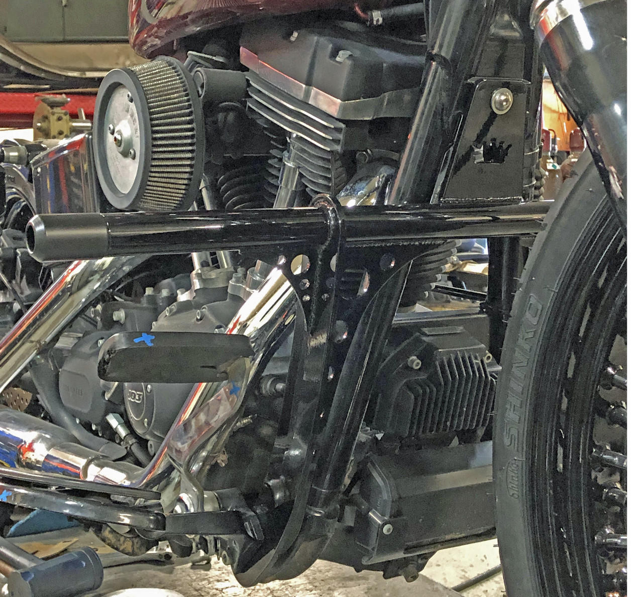 Front Crash Bar Engine Guard For Harley Dyna Street Bob FXDB With Forward Controls (2006-2017)
