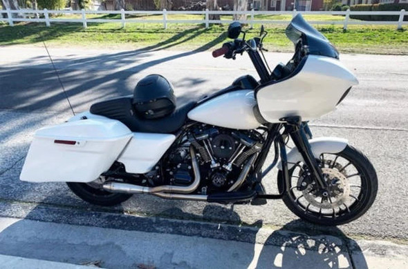 Stealth Exhaust -  '17-'24 M8 Bagger Exhaust