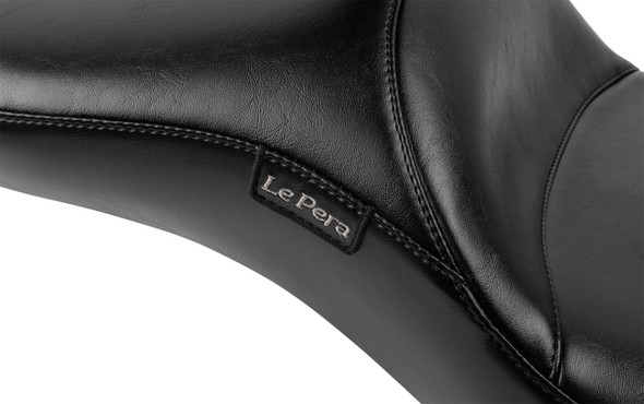 Le Pera - Smooth Maverick Daddy Long Legs Seat with Backrest fits '24 FLHX/​FLTRX/​FLTRXSTSE, '23-'24 FLHXSE/​FLTRXSE Models (14” W Front, 13” W Rear)