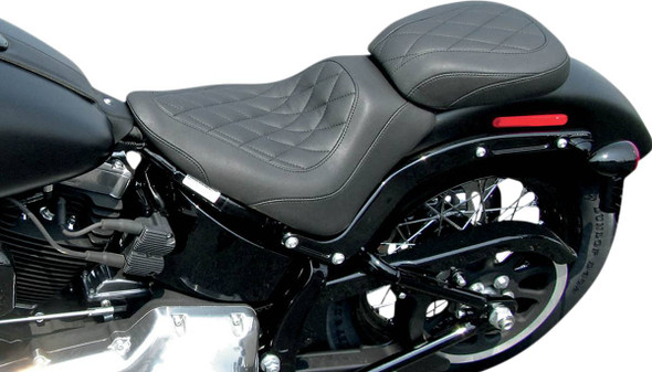 Mustang - 76763 - Wide Tripper Rear Seat - Diamond - Black
