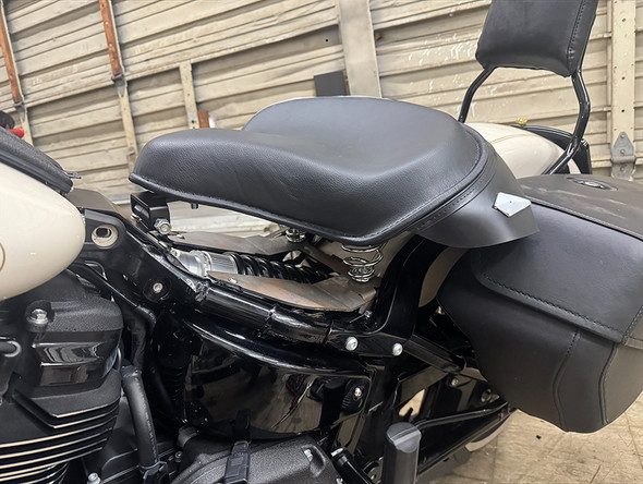 V-Twin - Police Solo Seat Kit fits 2018-Up FXST Model