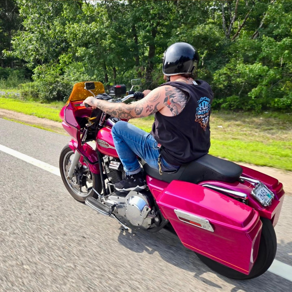 Junior Burke riding Magenta Glide