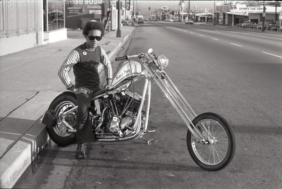 Cliff Vaughs on his 'Super Hog' Chopper in LA, '72 (Easyriders Archive, Left); Well-known chopper builder and Vaughs' me