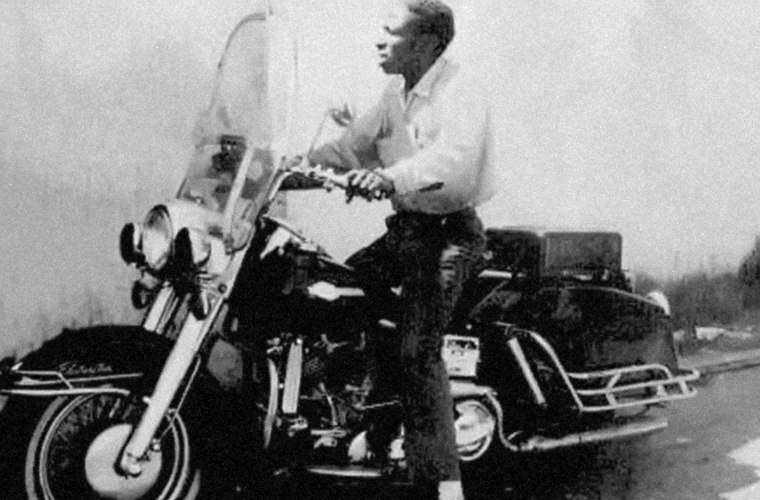 Cliff Vaughs on his 'Super Hog' Chopper in LA, '72 (Easyriders Archive, Left); Well-known chopper builder and Vaughs' me