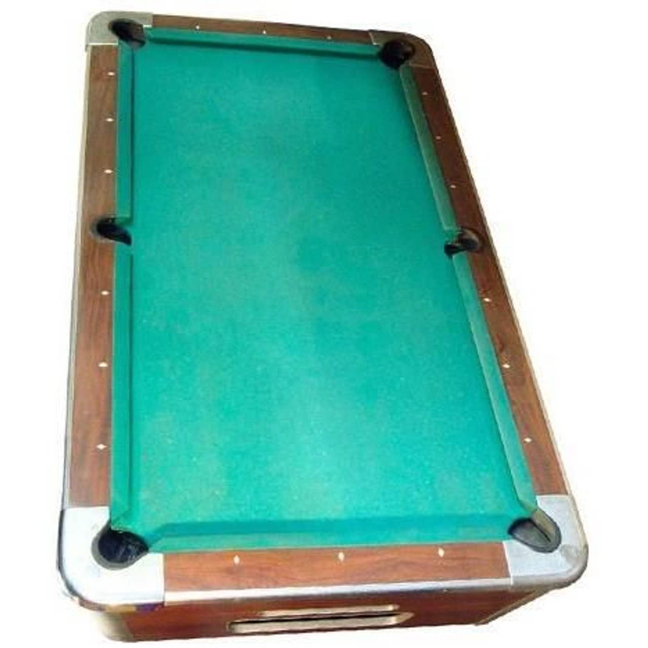 Helpful Instructions To Clean The Felt Of A Pool Table