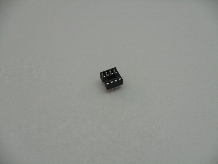 8 PIN DIPSOCKET