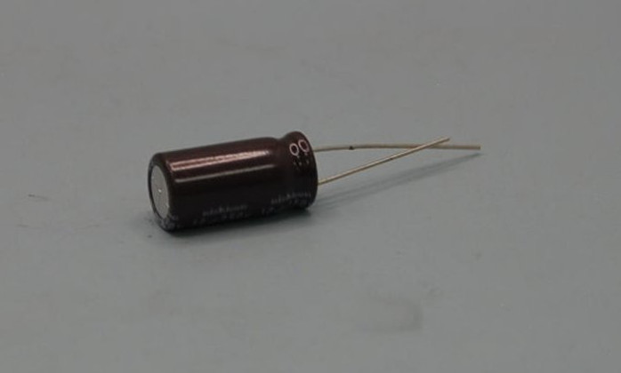 250V 10uF 250V 105°C 20% Radial Electrolytic Capacitor
