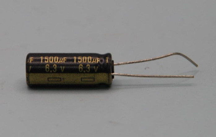 Electrolytic Capacitor, FR Series, 1500 µF, 6.3 V, ± 20%, Radial Leaded, 9000 hours @ 105°C, Polar
