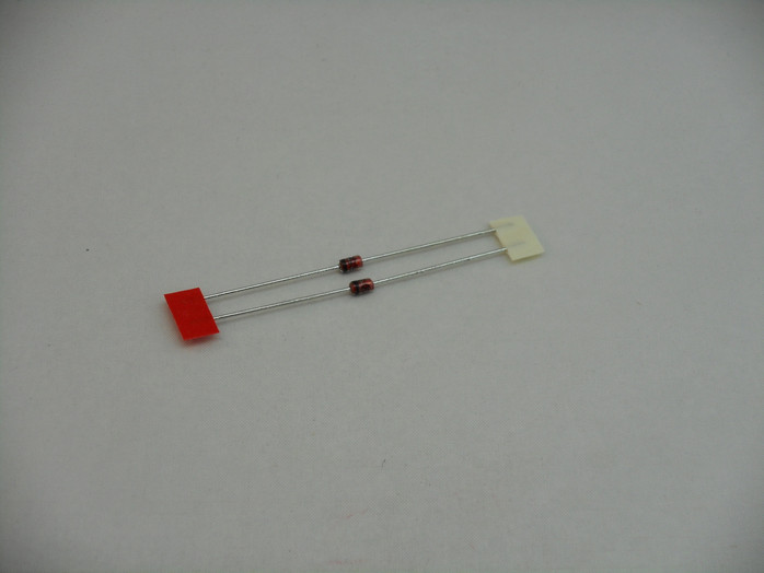 1N4735