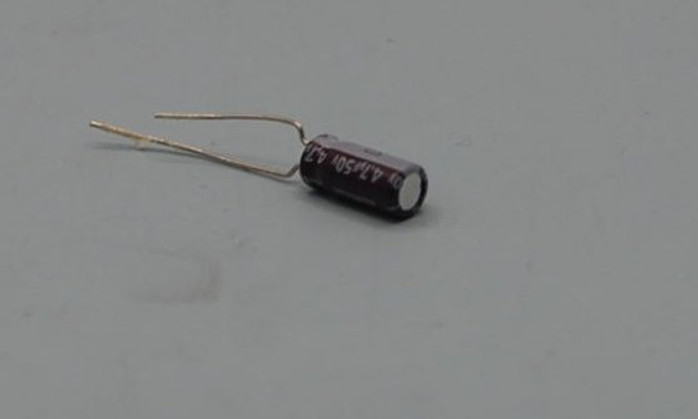 Aluminum Electrolytic Capacitor 4.7uF 50V