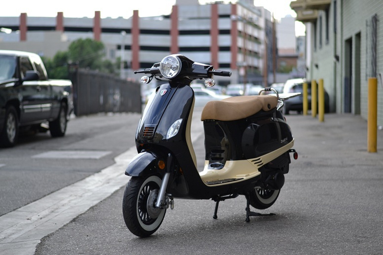 Amigo Avenza-150 2-TONE 150cc Street Legal Scooter