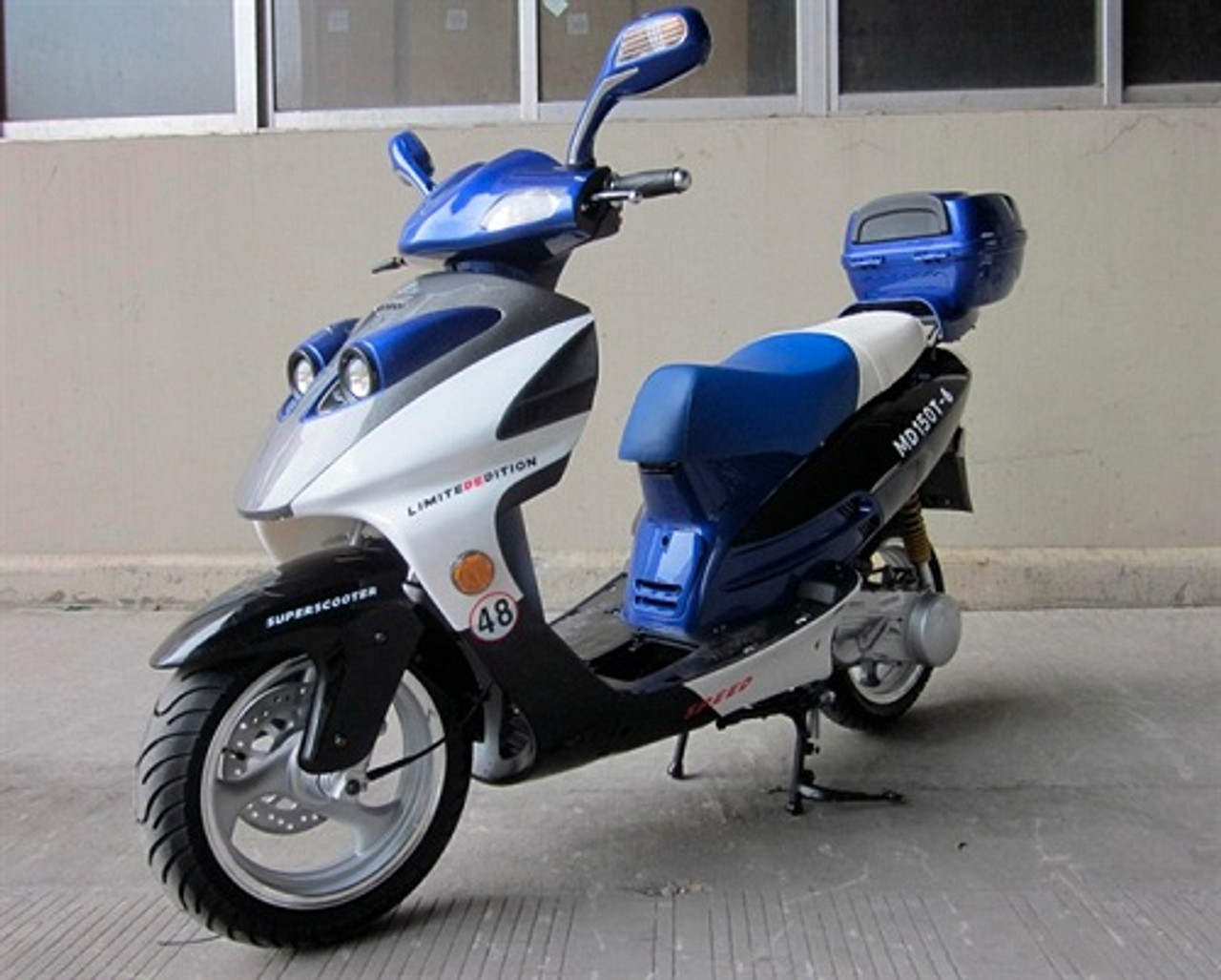 Vitacci PHANTOM 150cc (QT-12) Scooter