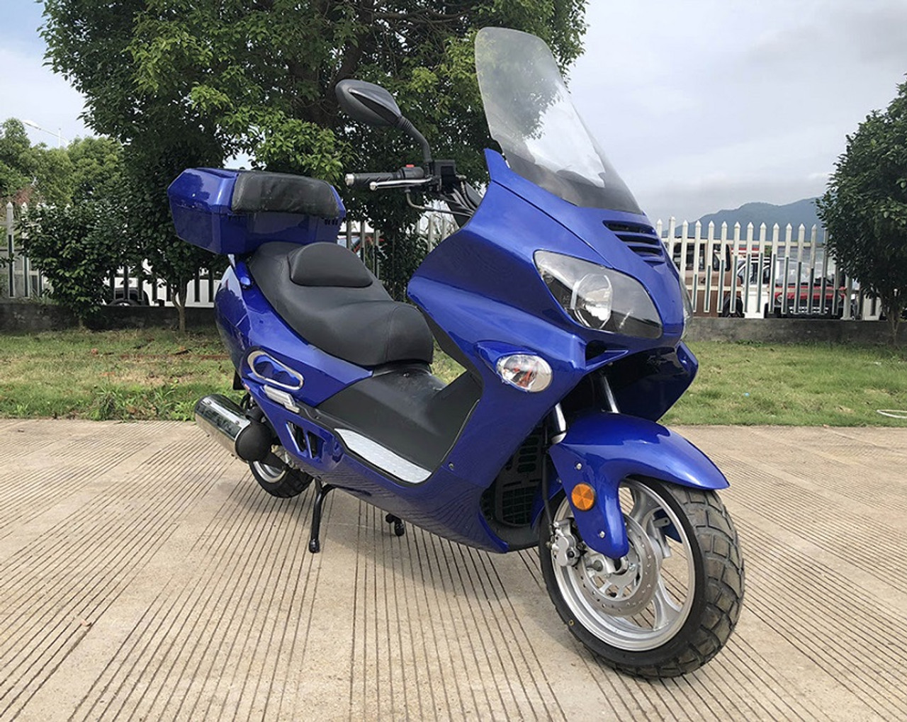 VITACCI RANGER 250CC LUXURY EDITION SCOOTER 4 STROKE, SINGLE CYLINDER, AIR-FORCED COOL