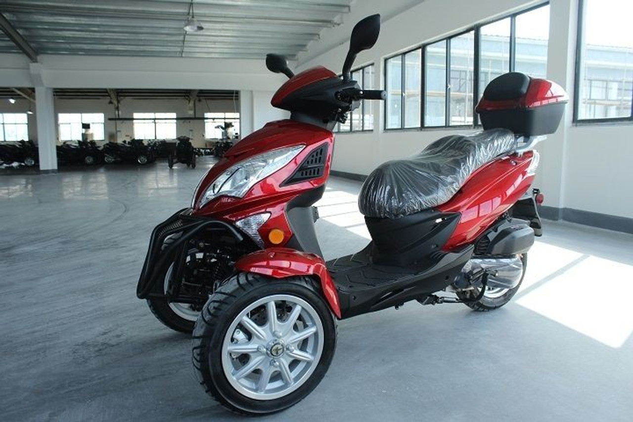 Dongfang 200cc (DF200TKA-22) Gas Trike Scooter TKA Tadpole Style with Auto Transmission