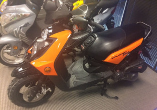 Why City Commuters Are Switching to 50cc Mopeds