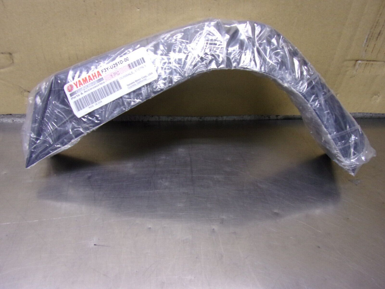 Yamaha OEM LH PORT Rear Corner Bumper BLACK Stern 1 Gunwale EX
