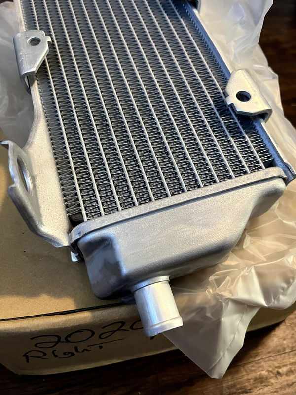 YAMAHA OEM YZ/WR Right Radiator WR250F WR450F YZ250FX YZ450FX 2019