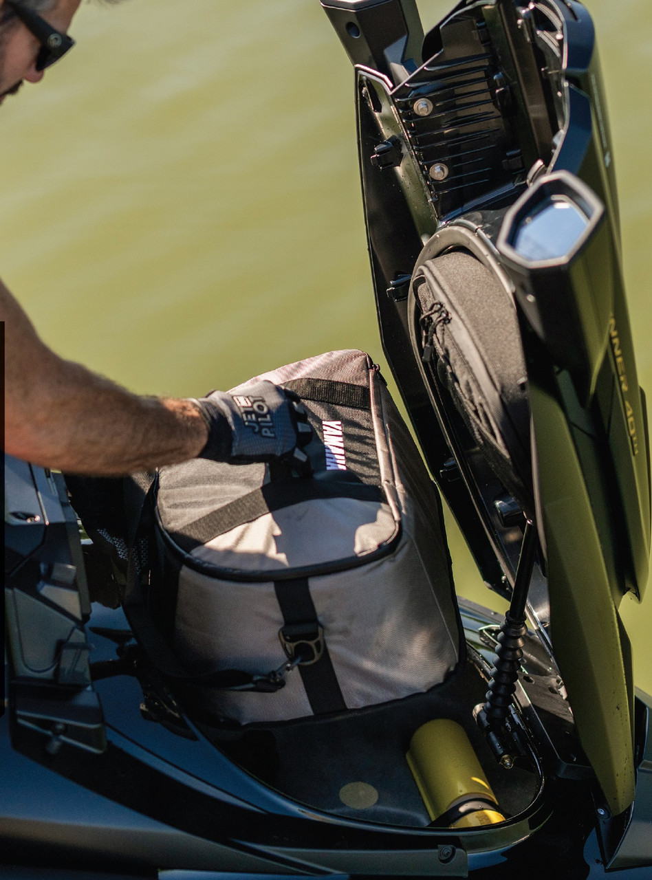 YAMAHA WaveRunner 20-Can Soft Bow Cooler QBW-SFTCL-BG-26