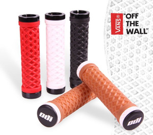 CROSS TRAINER PWC LOCK-ON GRIPS (130MM Length)