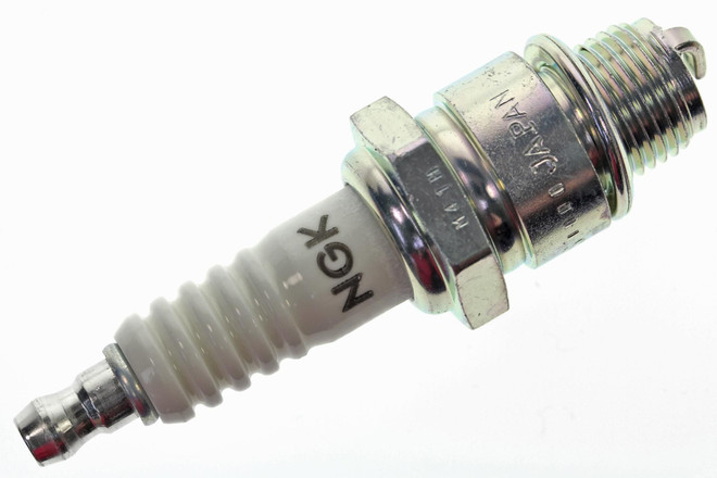 Yamaha 2-Stroke NGK B7HS Sprak Plug B7H-S0000-00-00