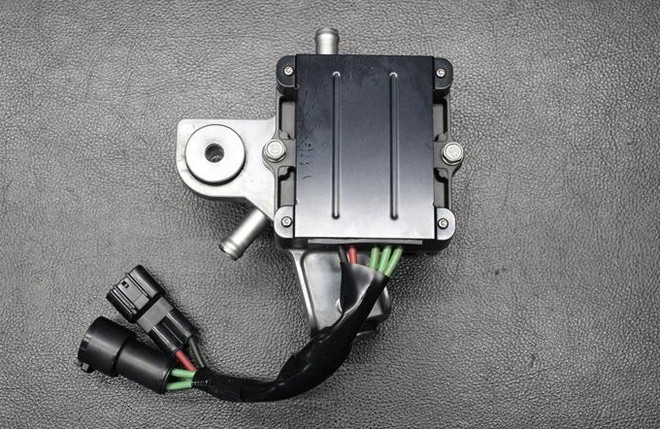 YAMAHA OEM Rectifier and Regulator Assembly 6S5-81960-11-00