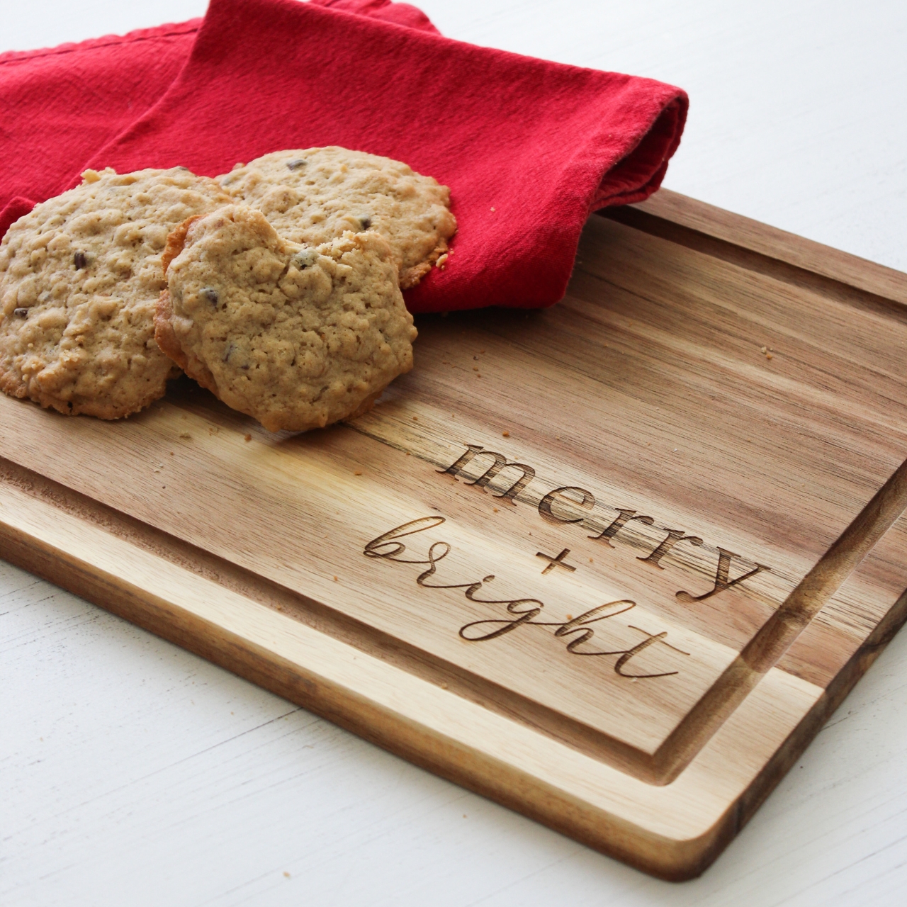 Merry & Bright Acacia Serving Board (MAB-AK356) Merry & Bright Acacia Serving Board (MAB-AK356)