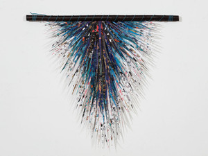 BLUE FEATHER TRIANGLE 3