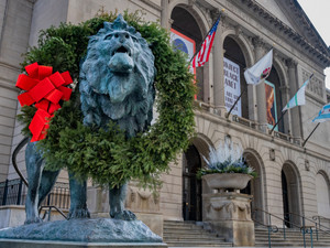 Art Institute of Chicago Lion With Wreath
