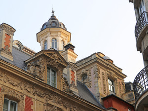 Beautiful Detail in Paris Buildings 2938
