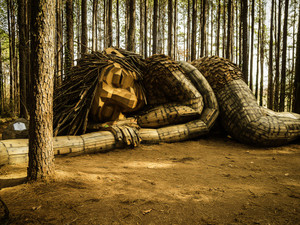 Mother Strong Tail (Dambo)