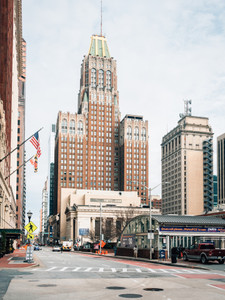 10 Light Street 02