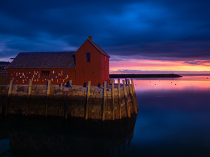 Morning Breaks in Rockport