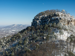 A Snowy Morning on Pilot Moutain