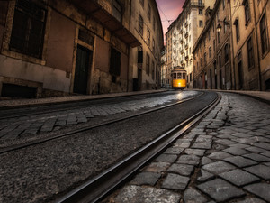 Tram 28
