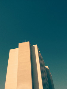 IT TOUCHES THE SKY