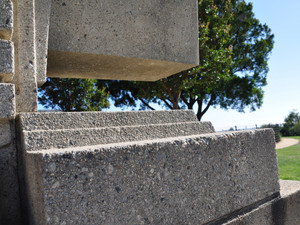 Ennis House 7