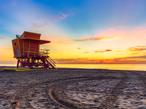 Advent (Miami Beach, FL)
