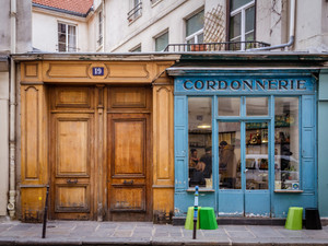 Boot Café in Paris