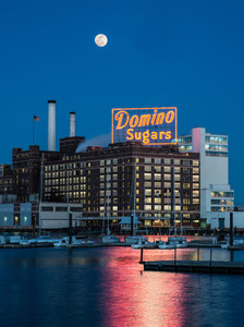 Domino Sugars Moonrise