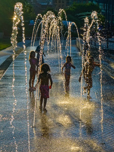 BCHN-North End Fountain Kids