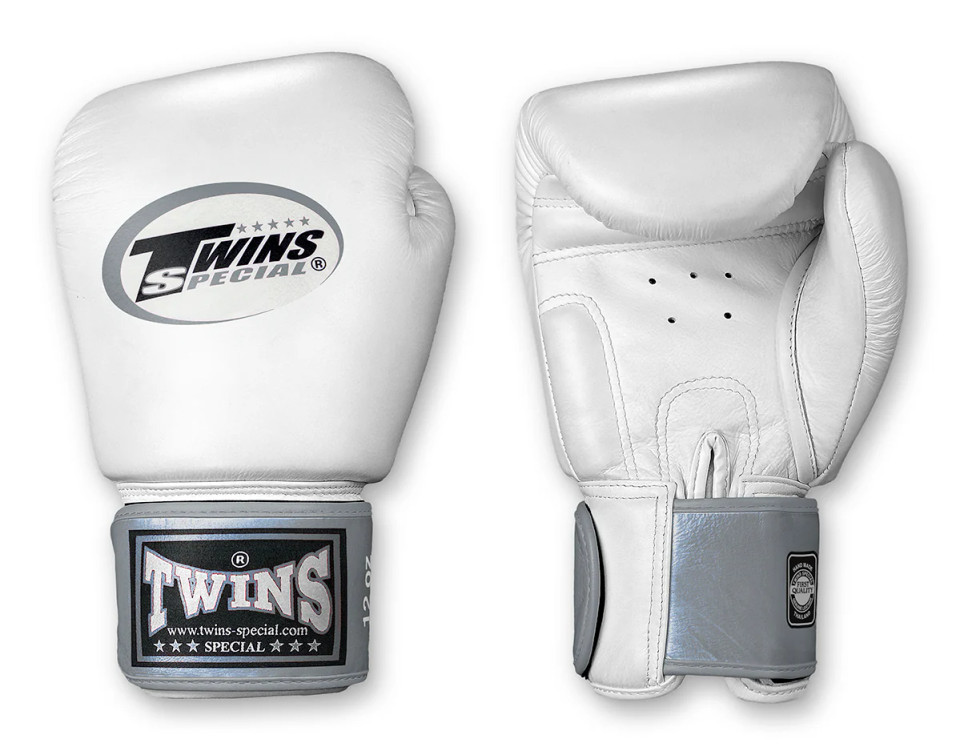 TWINS SPECIAL ボクシンググローブ 12oz シルバー TWINS Boxing Gloves - 2025 Special Edition- Gold or Silver - TWINS