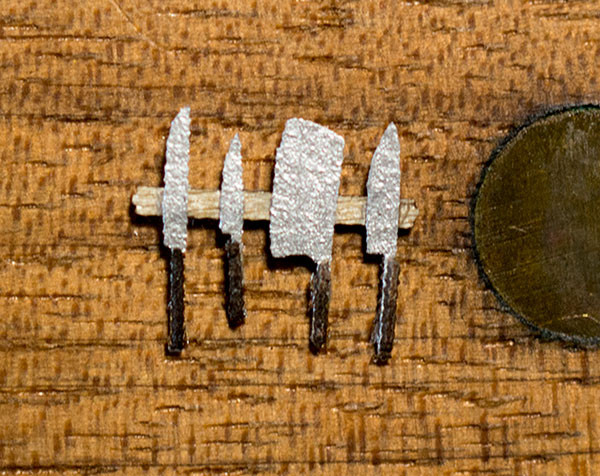 148 Hanging Knife Set True2Scale Dollhouse Miniatures