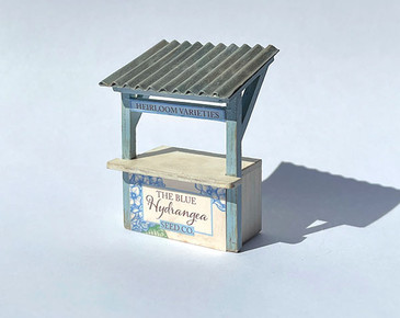 The Blue Hydrangea Seed Stand, a quarter scale (1:48) kit.