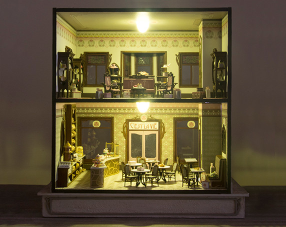 LED lighting kit for C'est La Vie