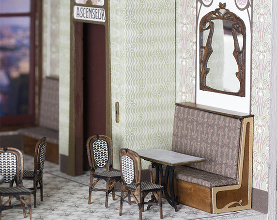 C'est La Vie Cafe Furniture Set