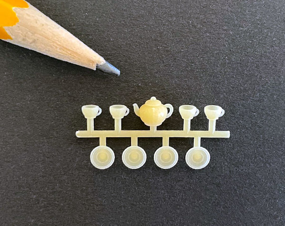 1:48 Plastic Tea Set Blanks - unpainted 1:48 Plastic Tea Set Blanks - unpainted